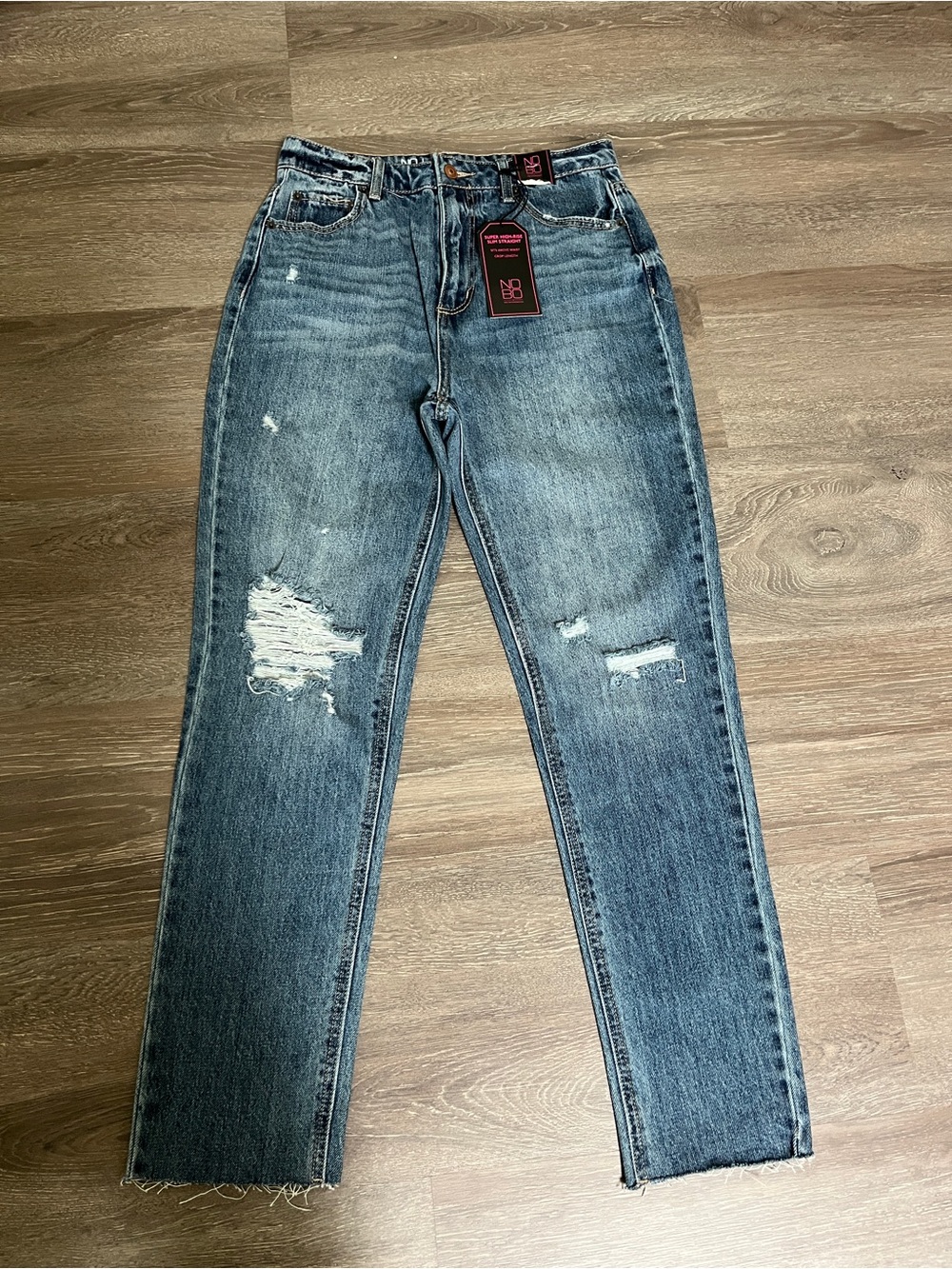 No Boundaries Super High-Rise Slim Straight Crop Jeans Size 7